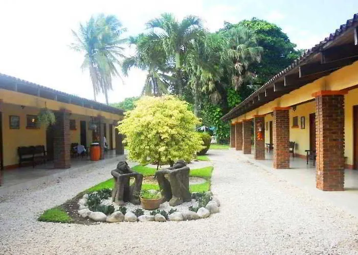 Espuelas, Bar & Restaurant