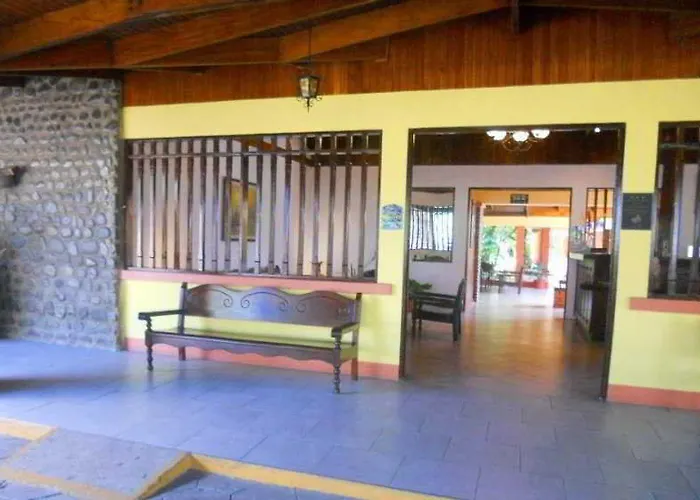 Espuelas, Bar & Restaurant Hotel